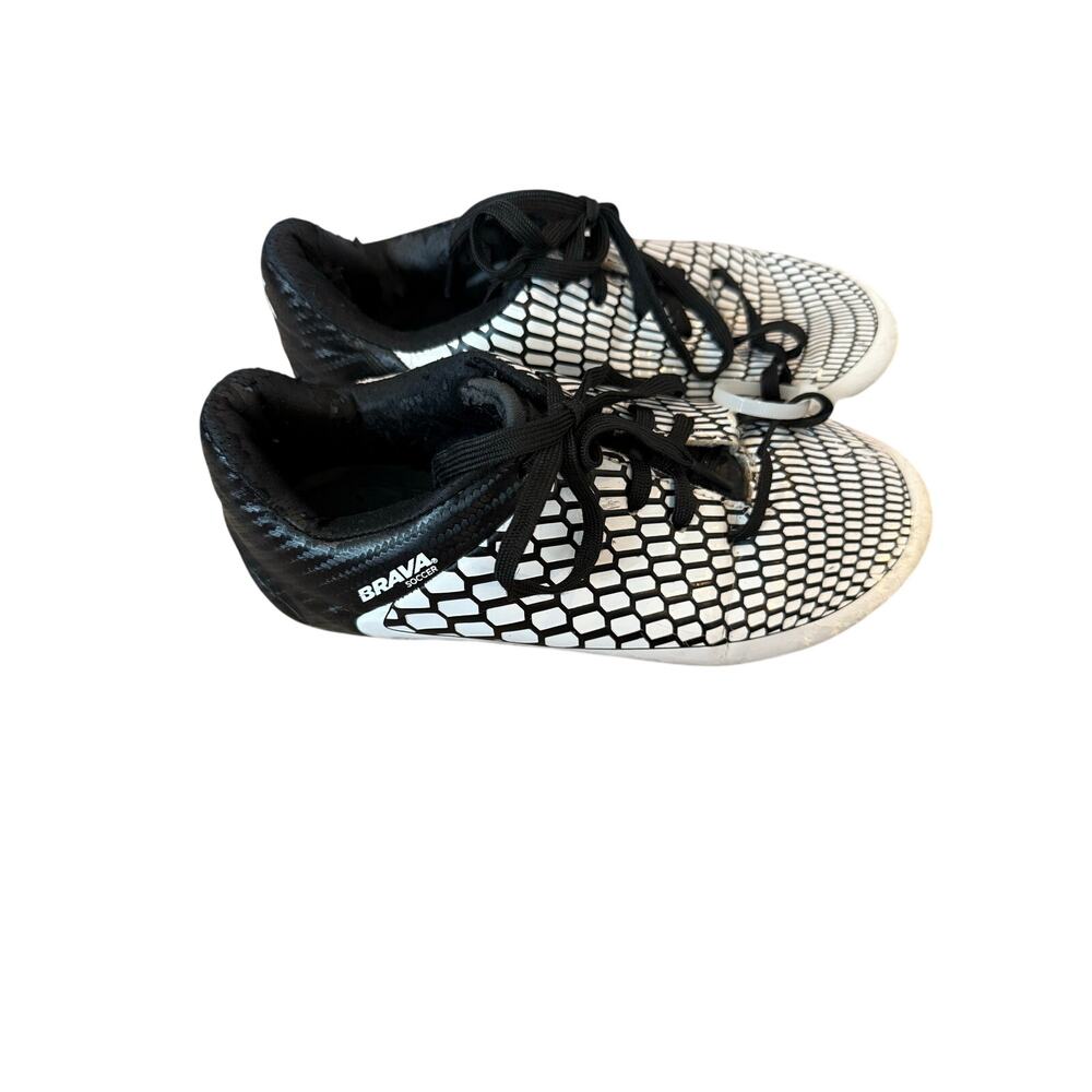 Brava Soccer cleats black and white size 1.5